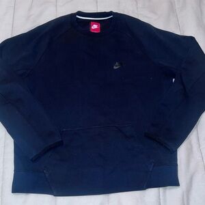 Nike tech fleece sweater